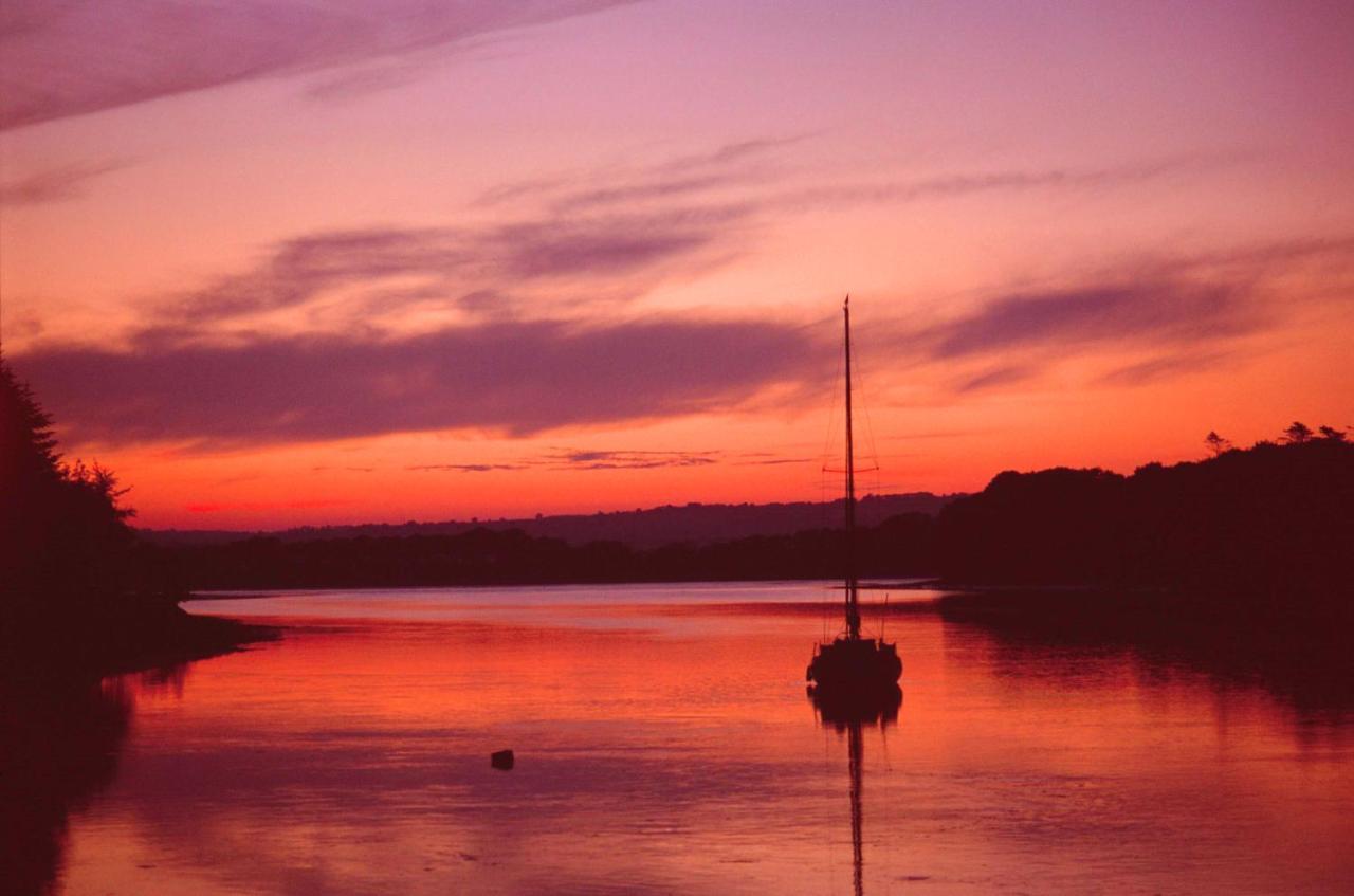 Carrigaline Court Hotel & Leisure Centre Buitenkant foto